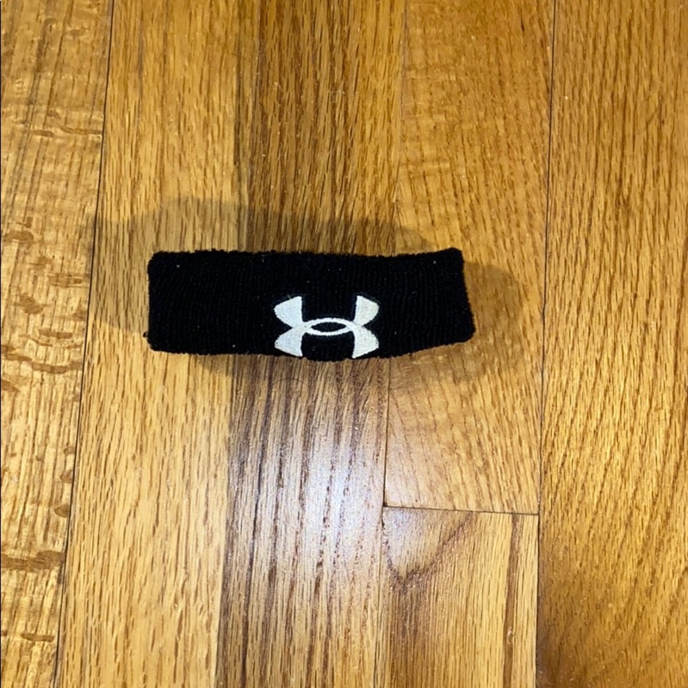Thin under armour arm band